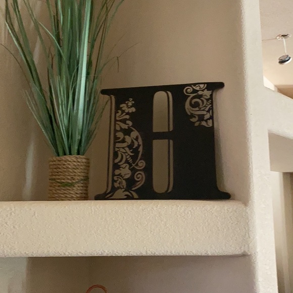 Metal letter H - Picture 4 of 4